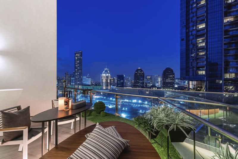 Additional image 54 of 9 Leonie Hill