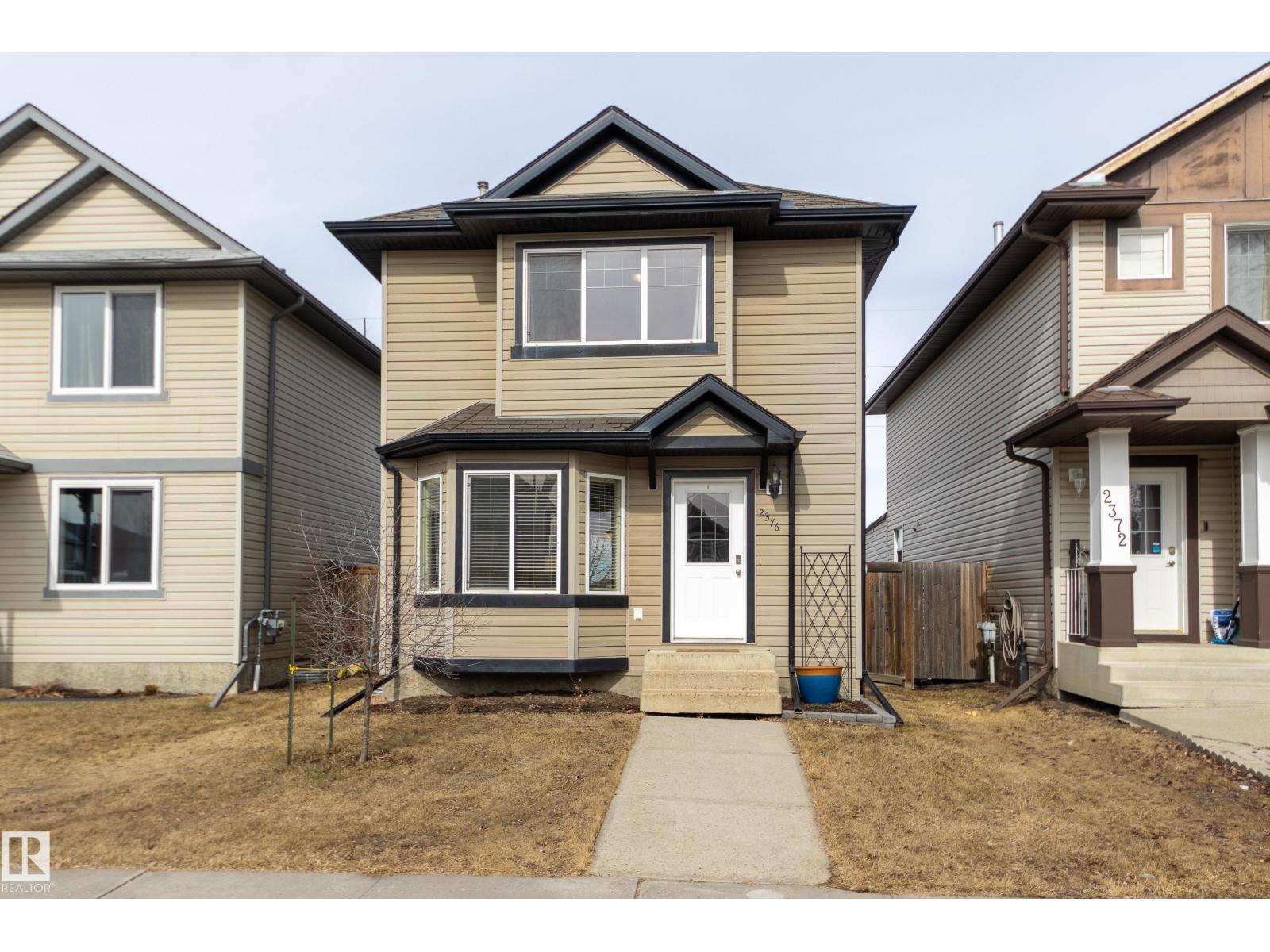 2376 30 Avenue NW, Edmonton, AB, T6T1Z8