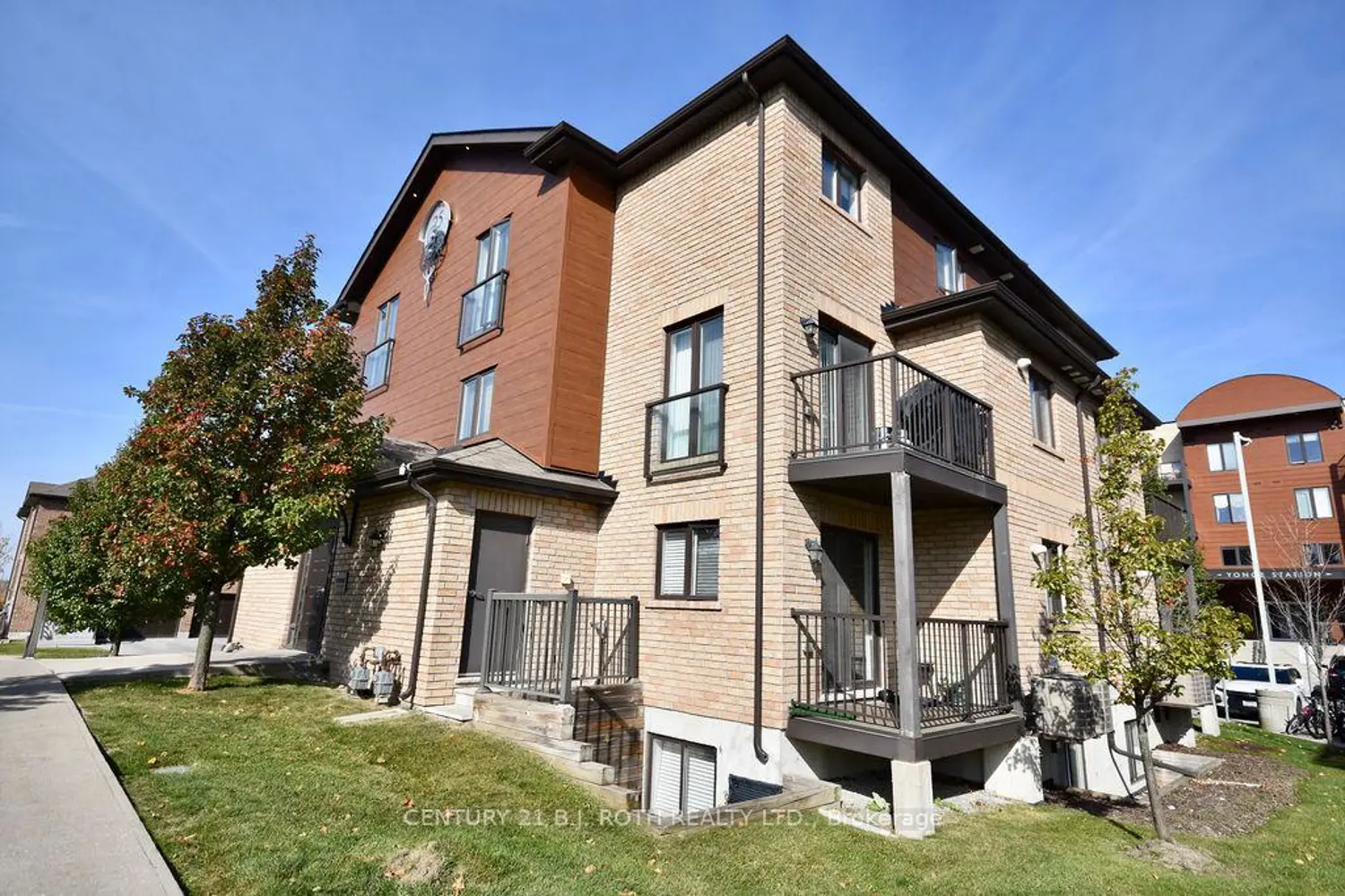 25 Madelaine Drive 5