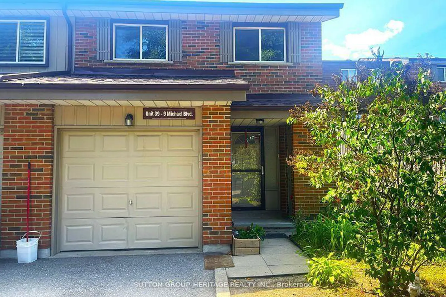 9 Michael Boulevard 39 photo 2