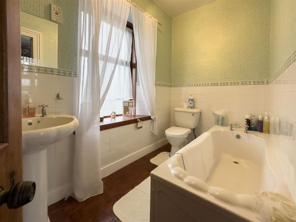 Additional image 15 of The Golden Fry and 4 Bed House , Aberdeenshire