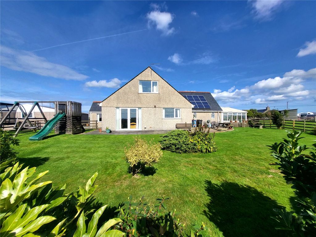 4 bed detached house for saleLlanrhyddlad, Caergybi, Llanrhyddlad, Holyhead LL65