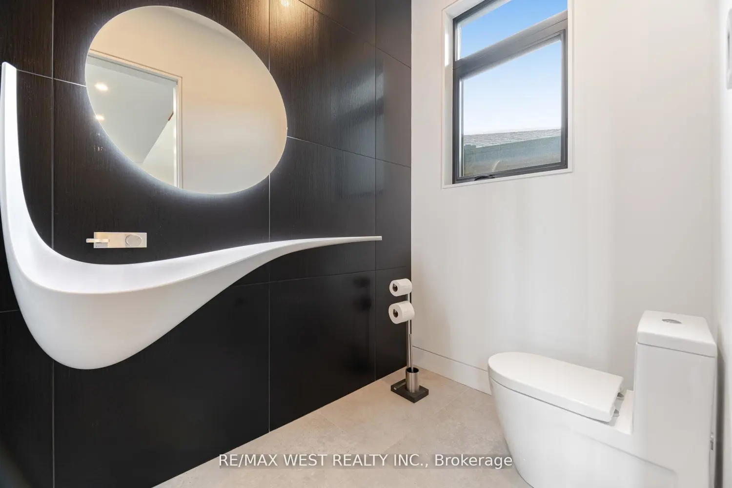 Additional image 3 of 83 Navigation Drive