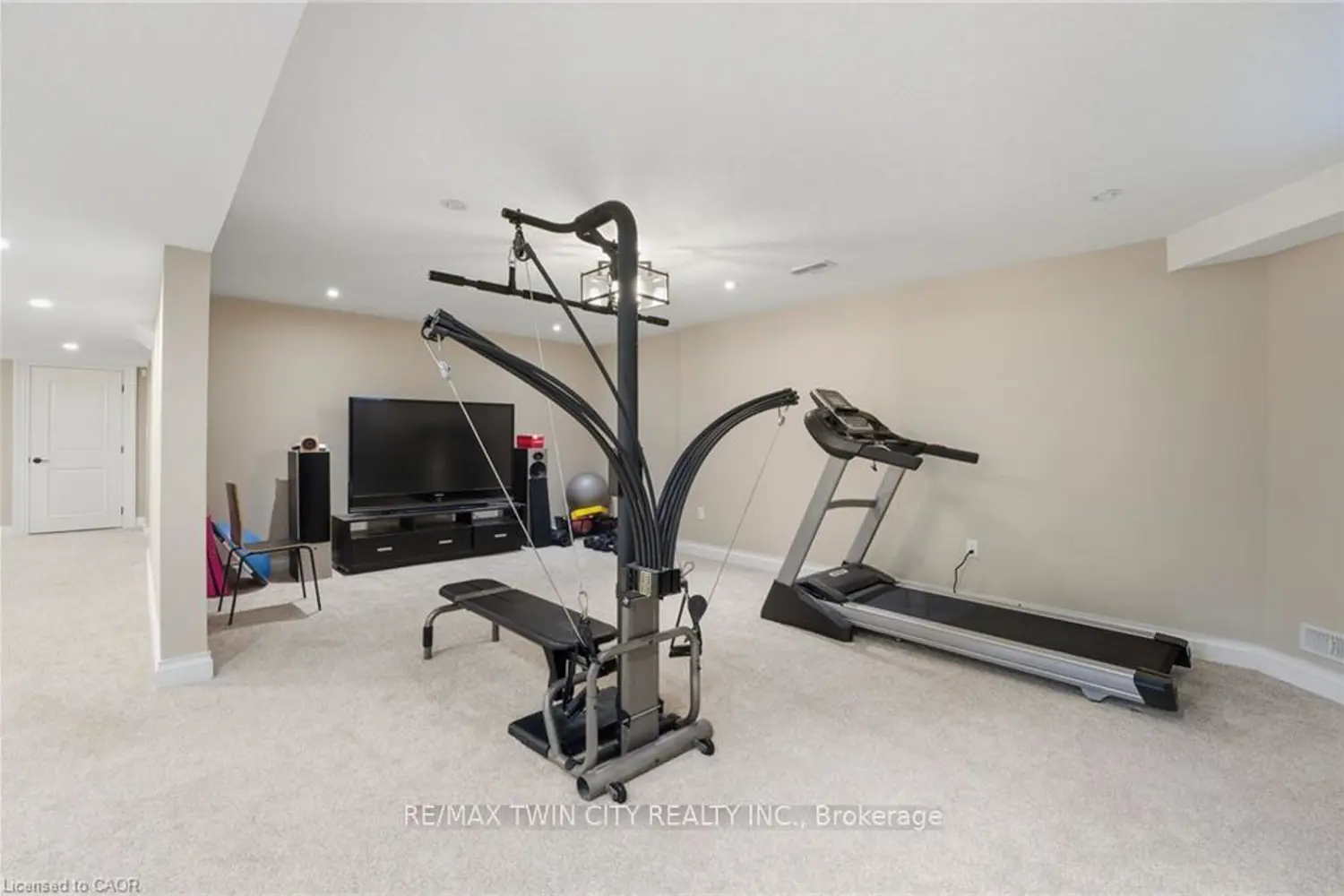 Additional image 19 of 855 Avenue Road