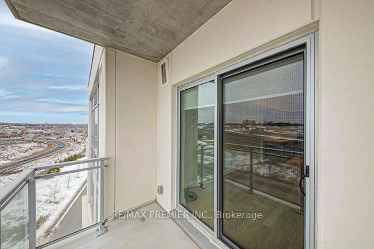 Additional image 12 of 58 Lakeside Terrace 1015