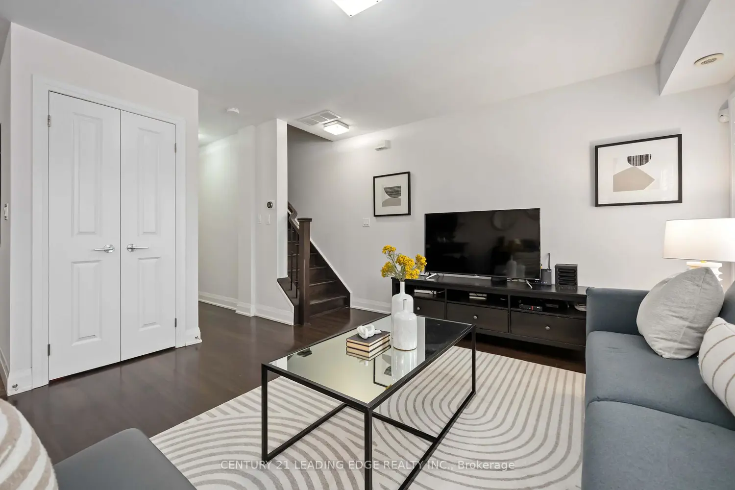 Additional image 9 of 326 John Street 285