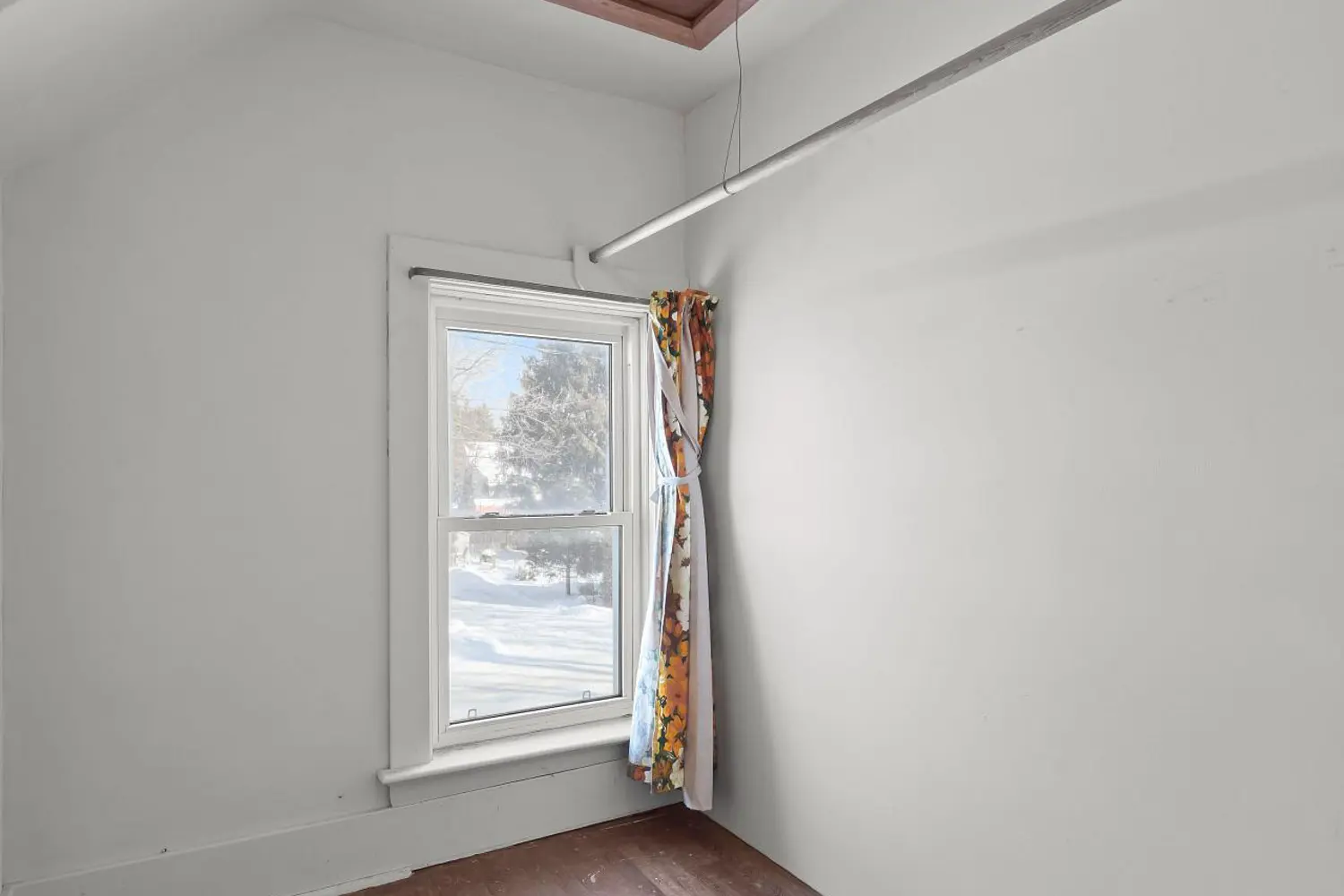 Additional image 12 of 136 Queen Street