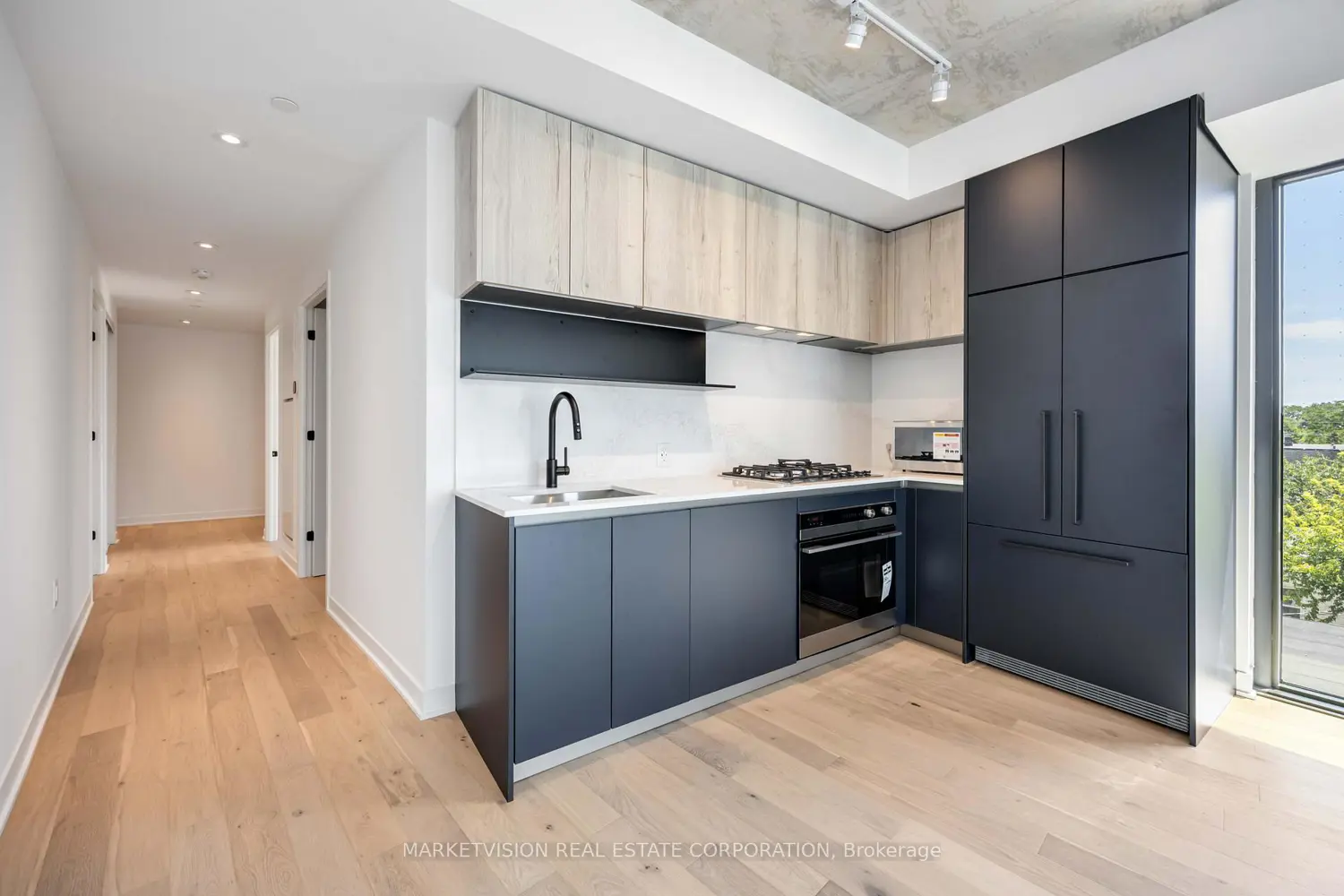 Additional image 11 of 2625 Dundas Street 417