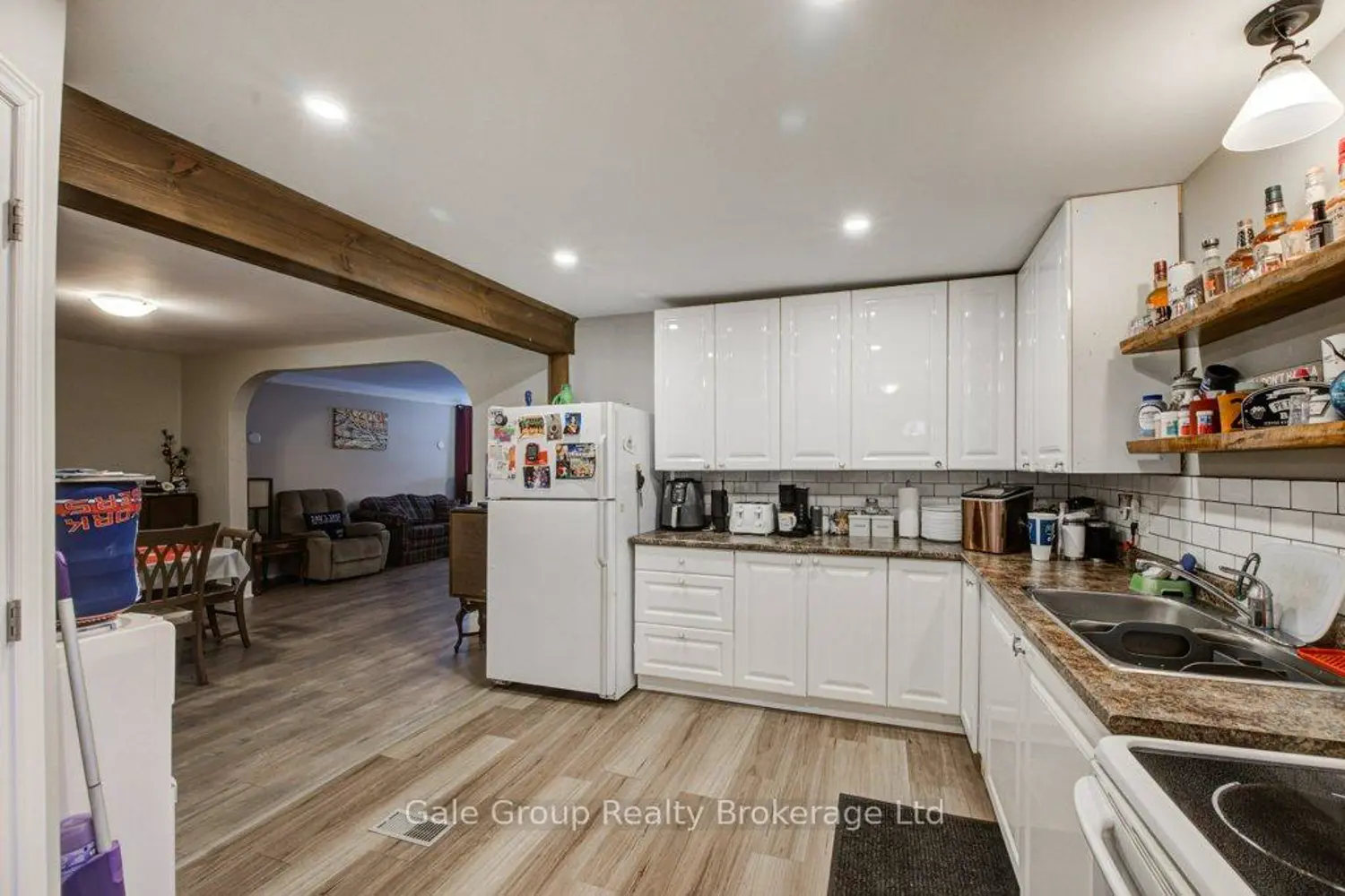 Additional image 10 of 20 Teeple Street