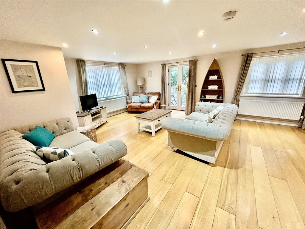 Additional image 10 of 3 bed maisonette for saleCadnant Road, Menai Bridge, Isle Of Anglesey LL59