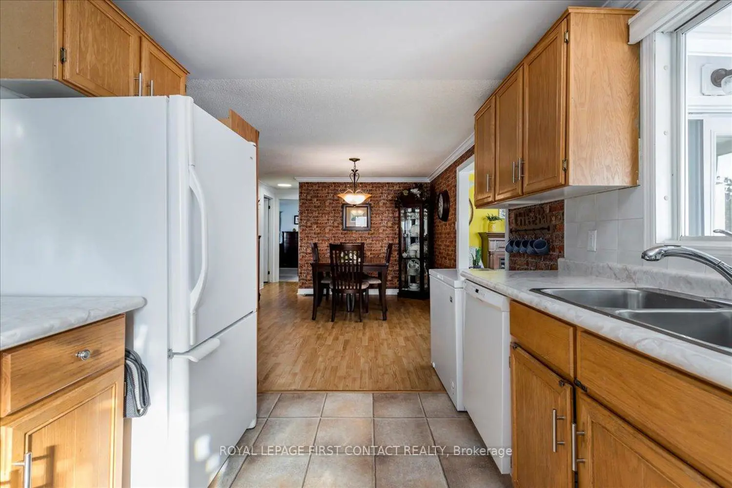 Additional image 7 of 5 Terra Nova Arm