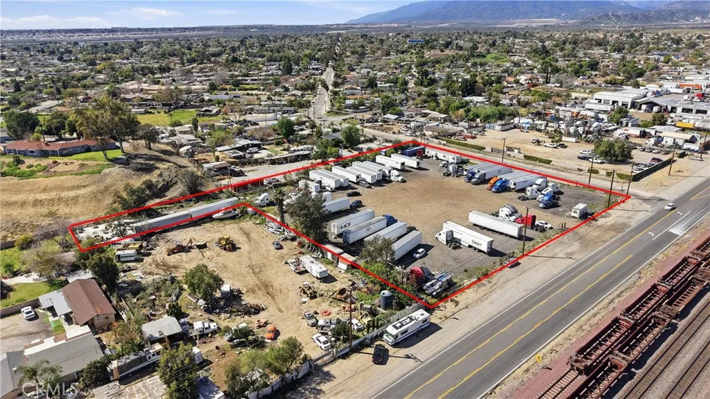 Additional image 23 of 2035 W 1st Ave, San Bernardino, CA 92407