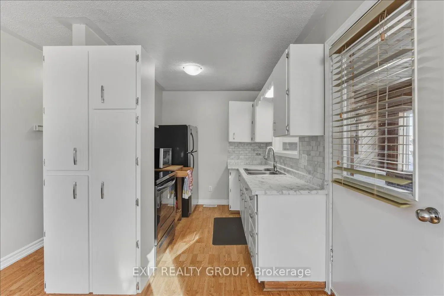 Additional image 9 of 33 Willow Point Road