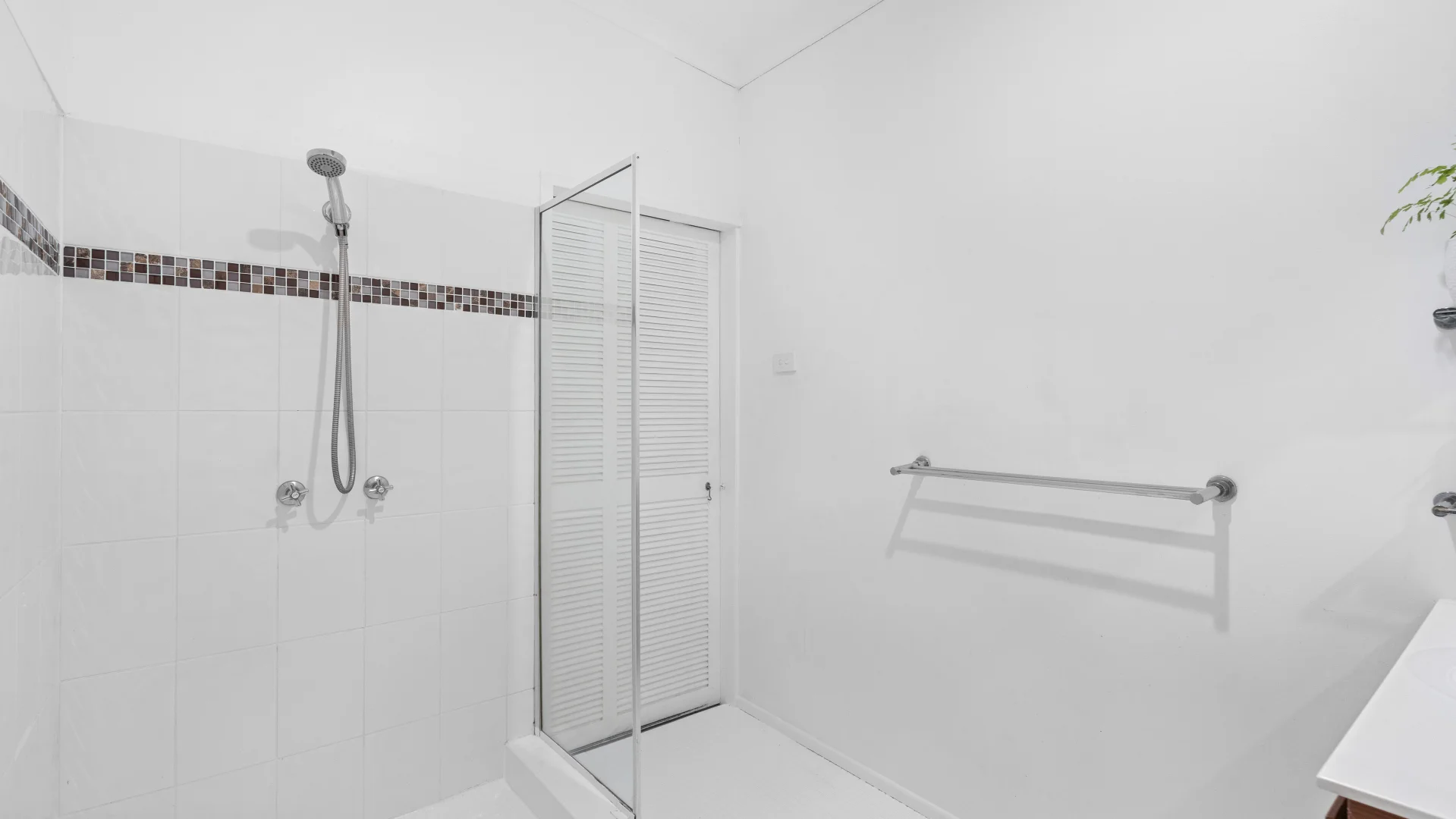 Additional image 23 of 6 Oak Street, Oak Beach QLD 4877