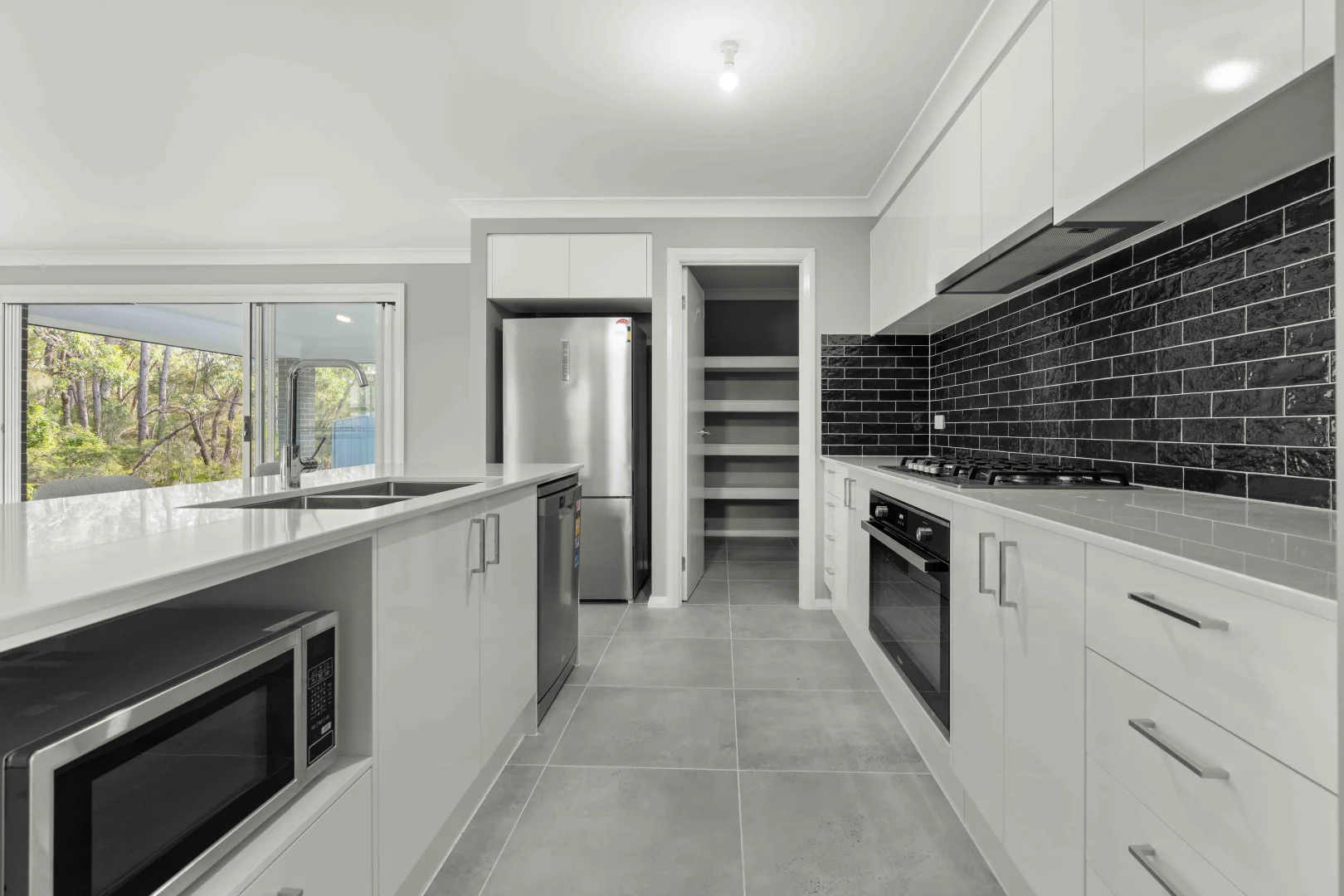 Additional image 8 of 3/23 Jacobs Drive, Sussex Inlet NSW 2540