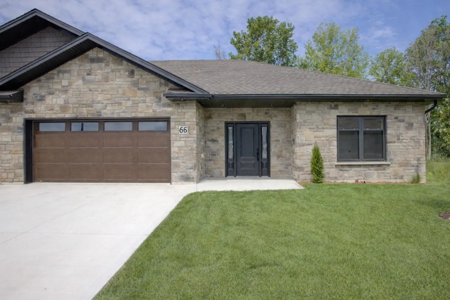 1182 Queen Street 66