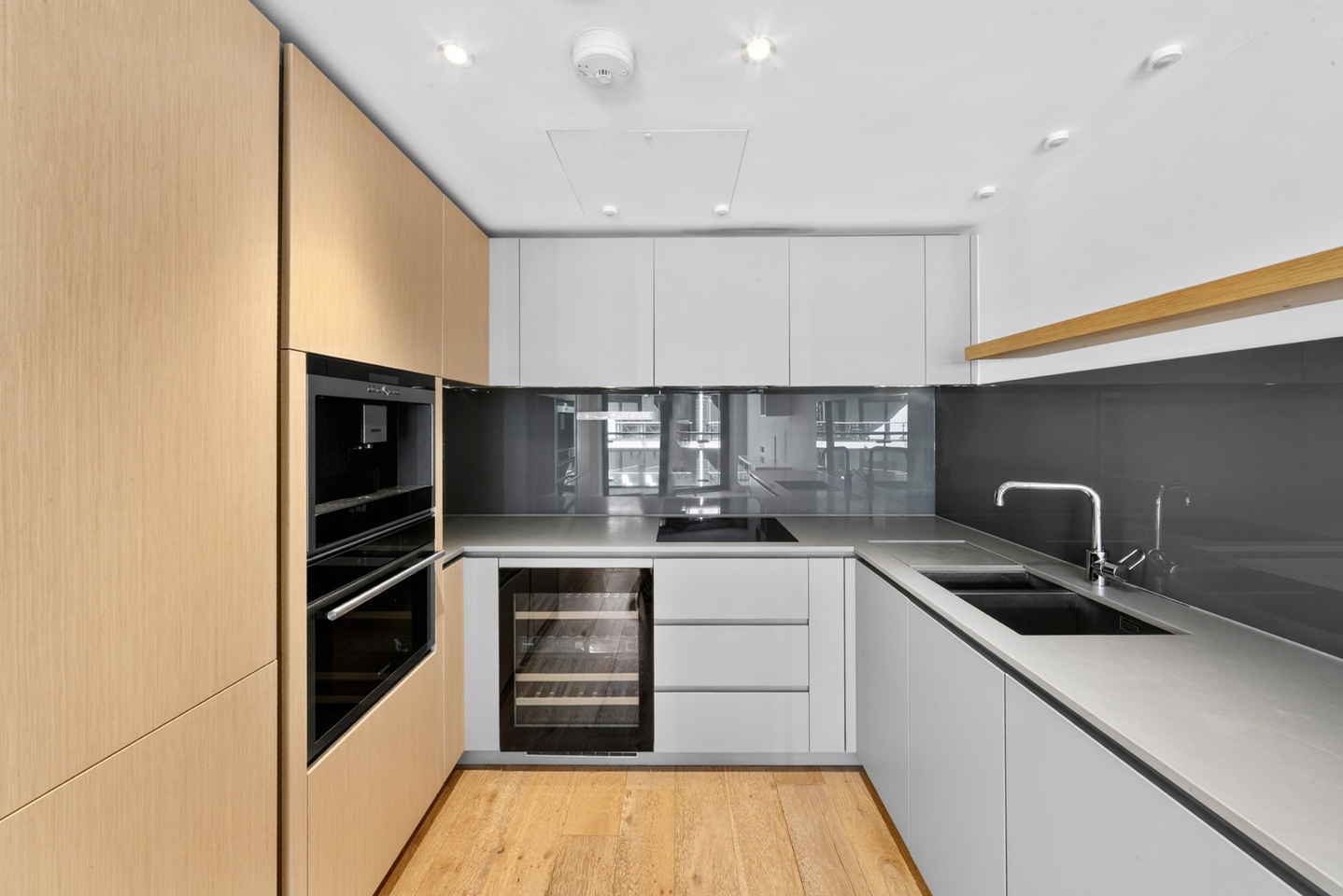 Additional image 3 of 1 Bed Flat, Riverlight Quay, SW11, N1 7GU