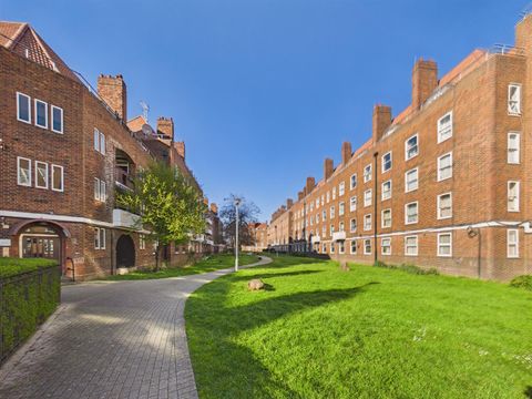 Lynmouth Road, London N16