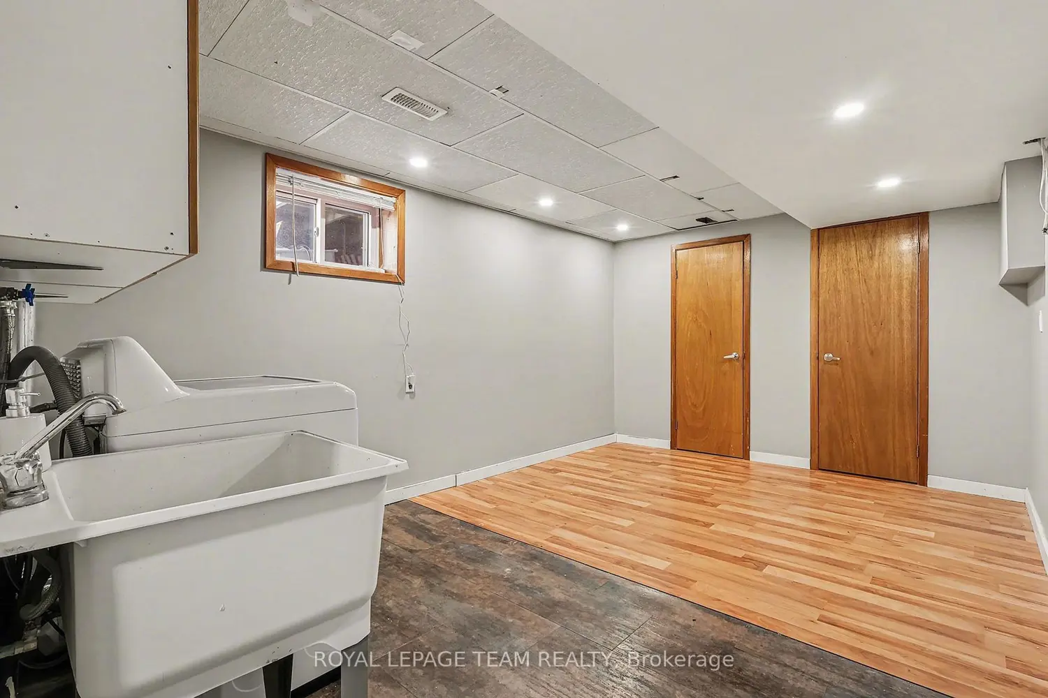 Additional image 12 of 237 Queen West Street