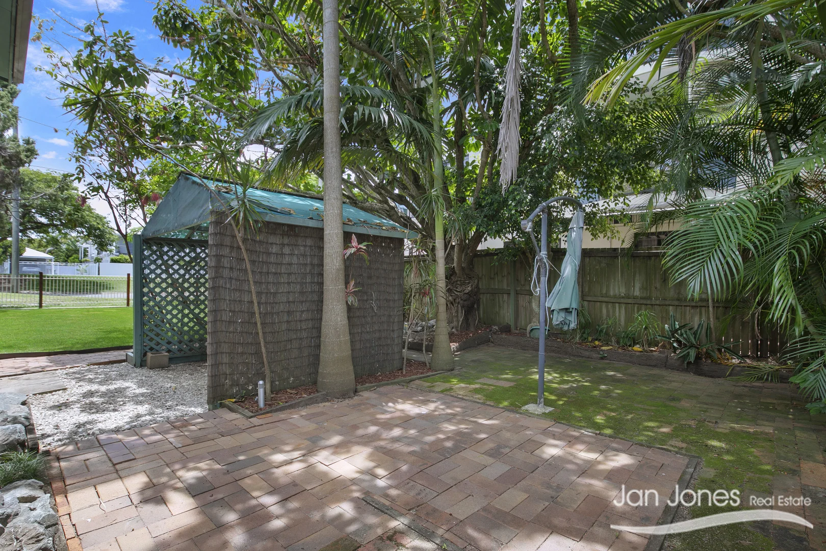 Additional image 15 of 10 Landsborough Avenue, Scarborough QLD 4020