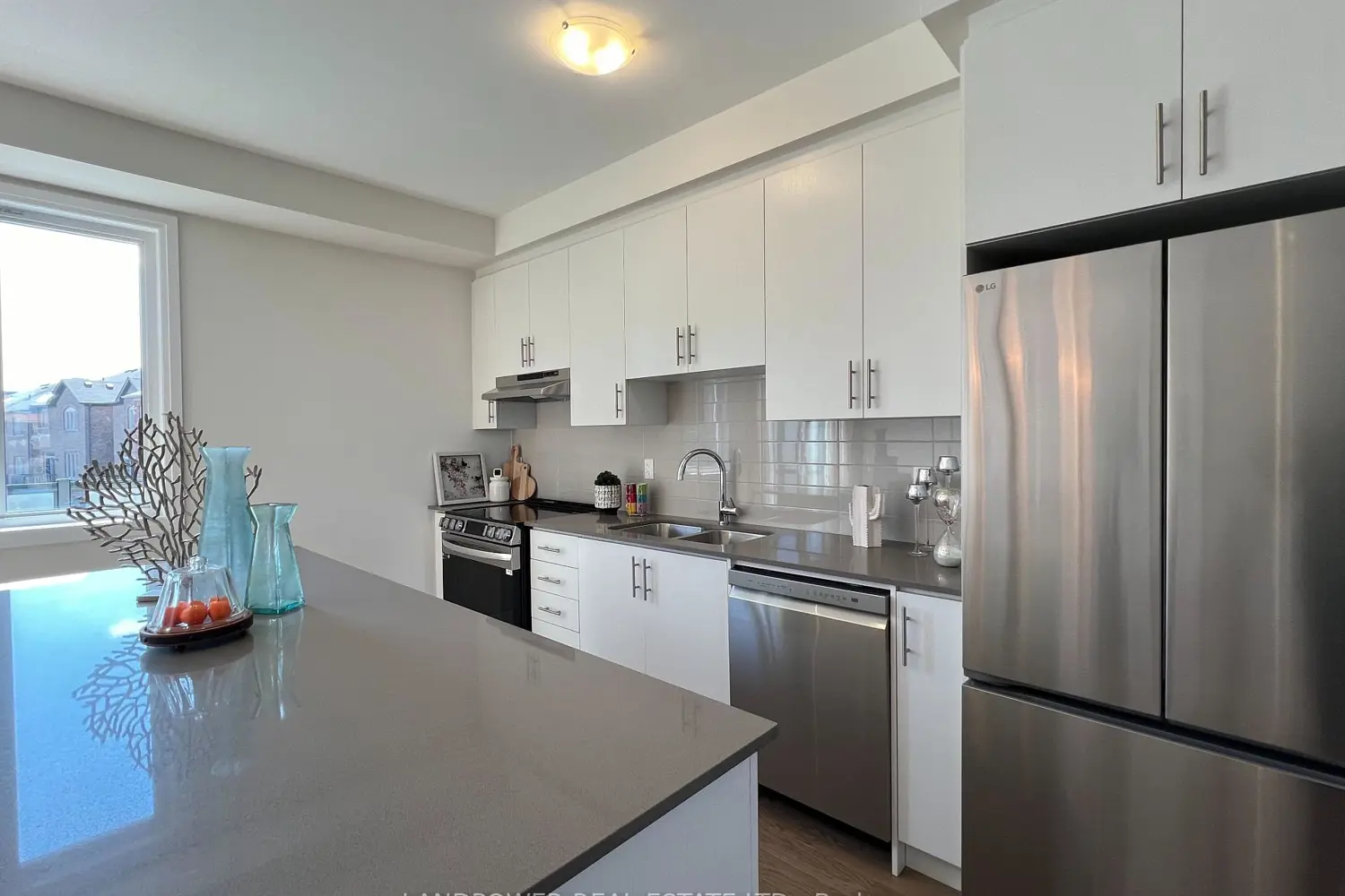 Additional image 16 of 1655 Bur Oak Avenue