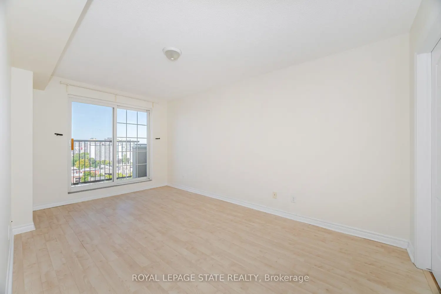 Additional image 11 of 135 James Street 1605