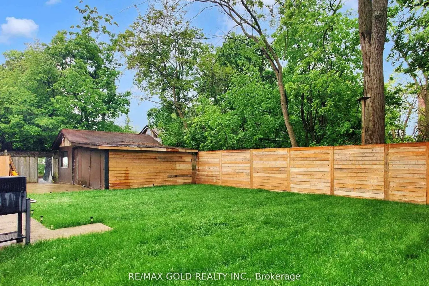 Additional image 19 of 61 Centre Street