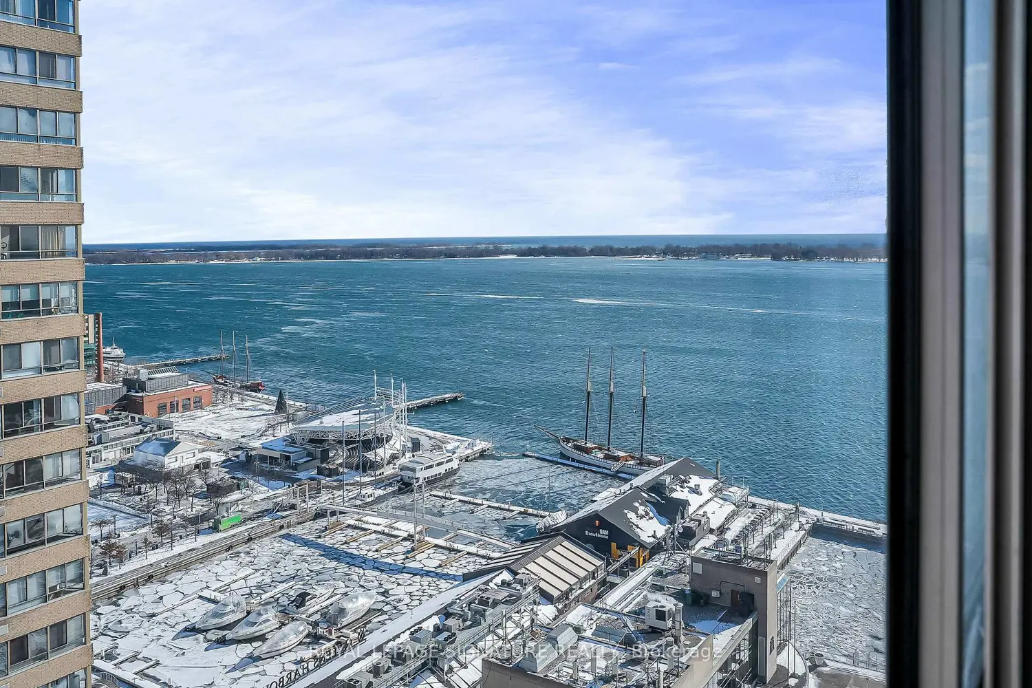 270 Queens Quay 2507