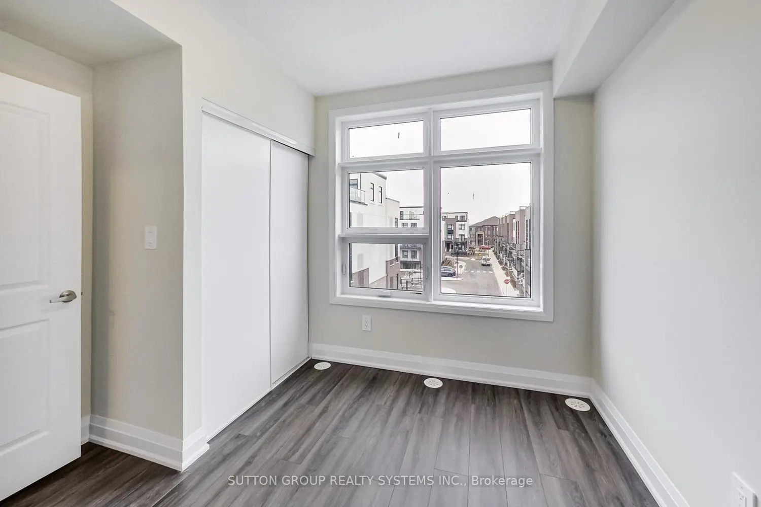 Additional image 16 of 1581 Rose Way 114