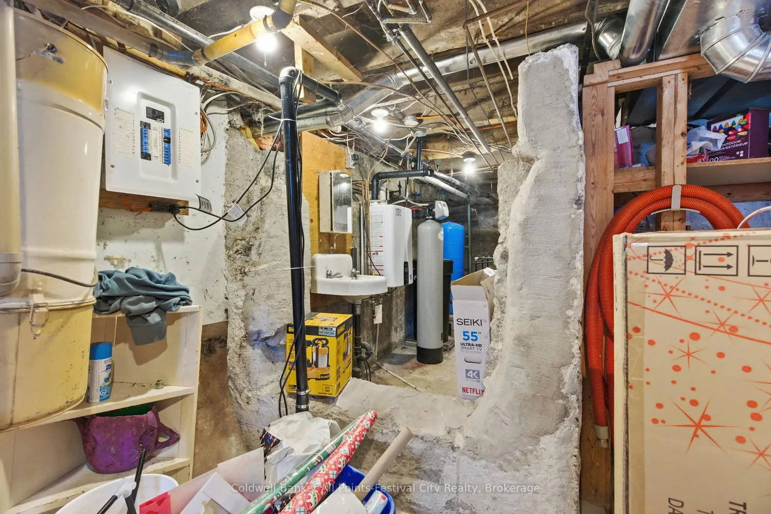 Additional image 16 of 3990 Perth Road 180