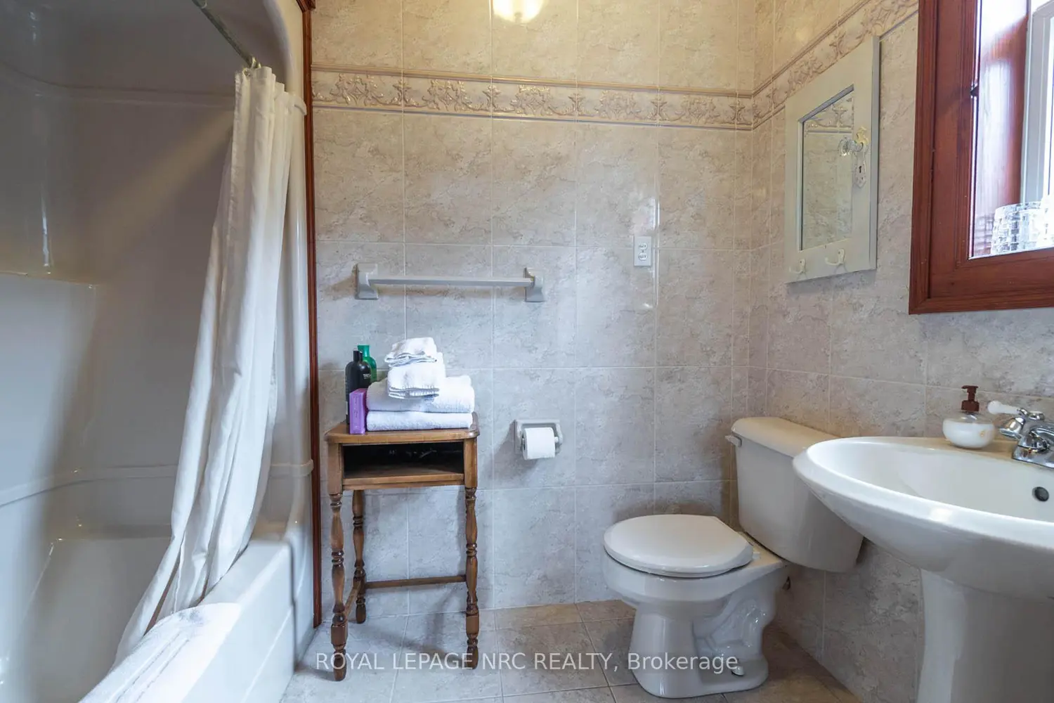 Additional image 15 of 14902 Niagara River Parkway