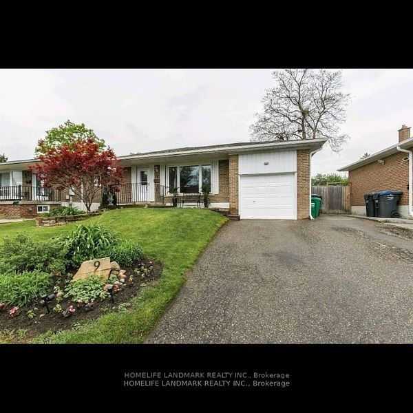 9 Terra Cotta Crescent E, Brampton, ON, L6W 1B9