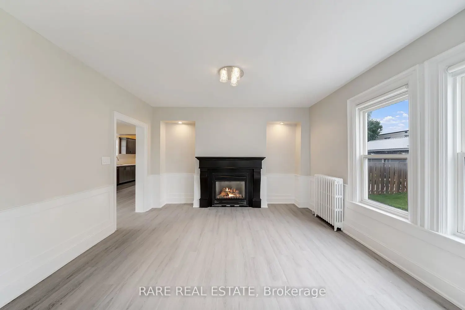 Additional image 9 of 4372 Ontario Street