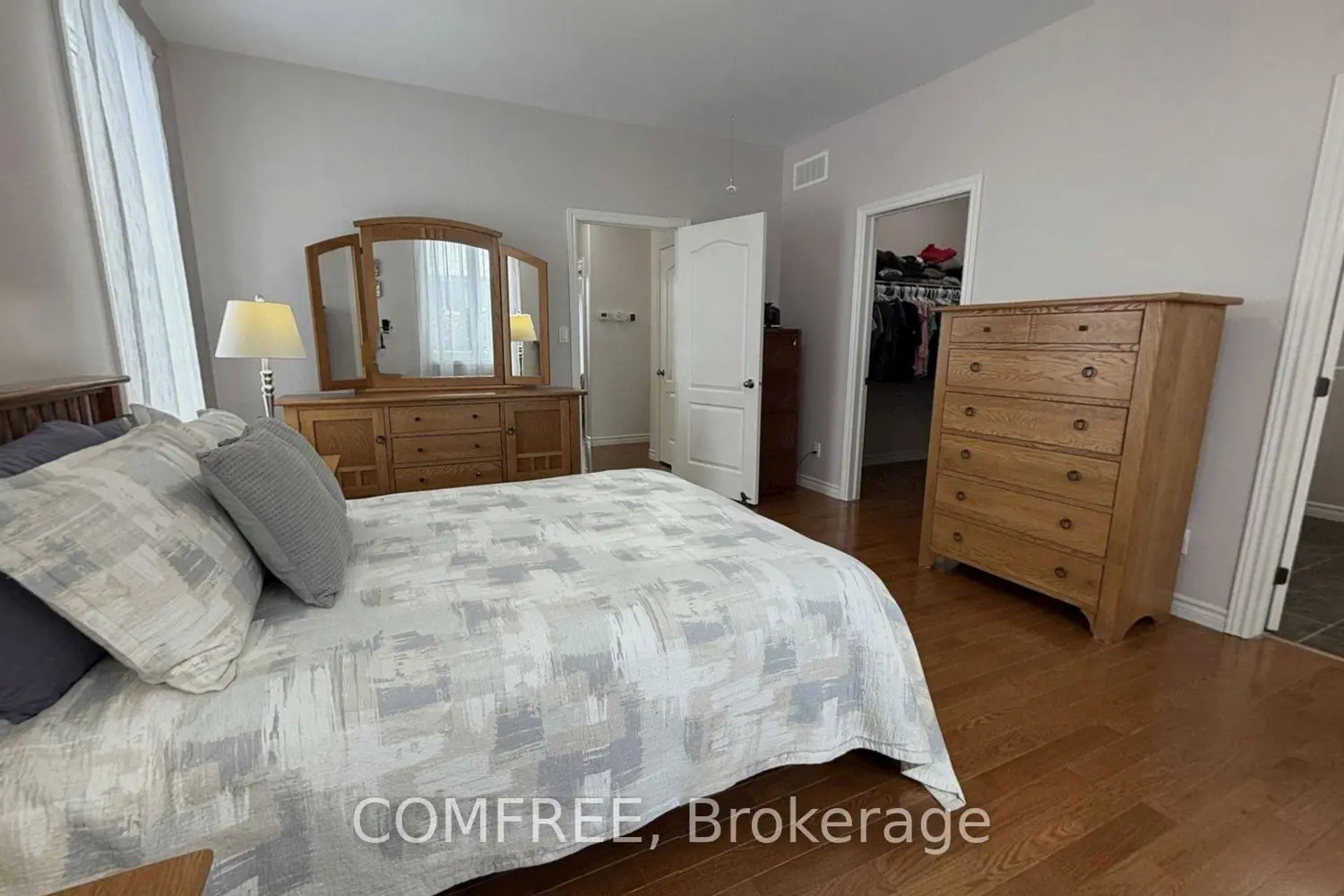 Additional image 10 of 31 Essex Drive