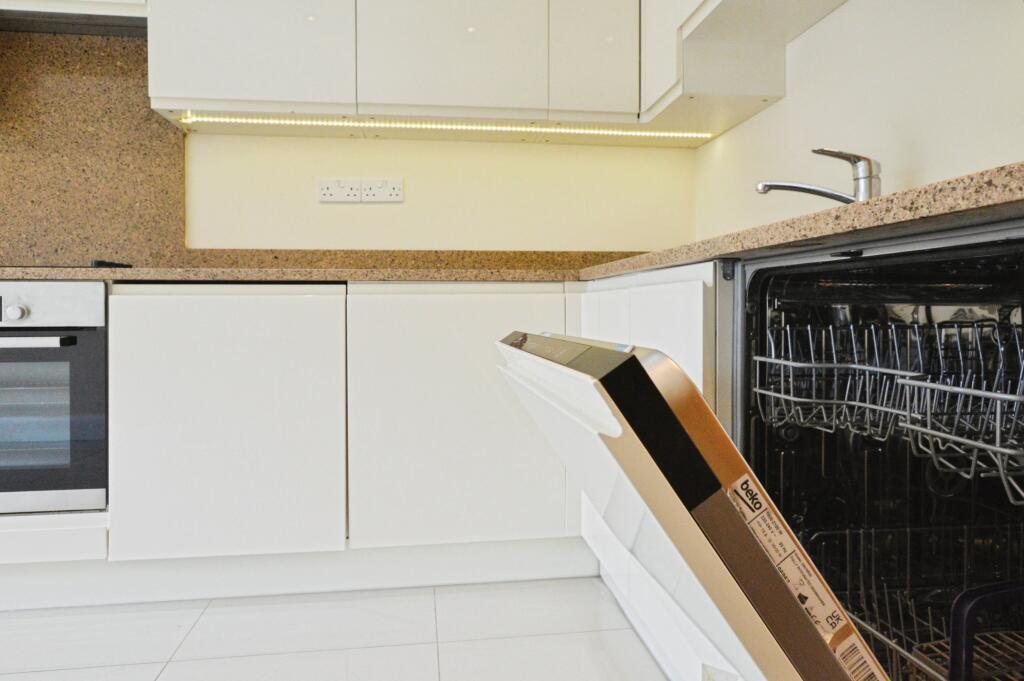 Additional image 12 of Sandpit Lane, St Albans, AL1