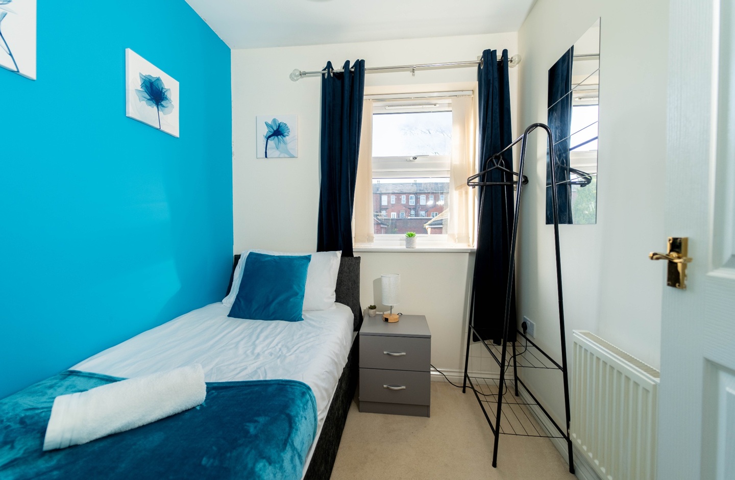 Additional image 2 of 5 Bed Semi-Detached House, Crown St, B66, N1 7GU