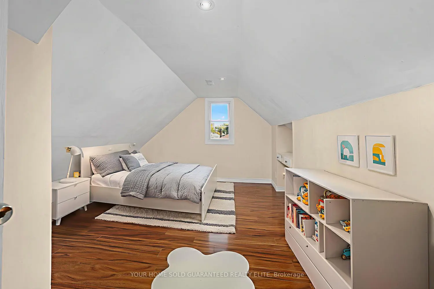 Additional image 8 of 233 Normanhurst Avenue