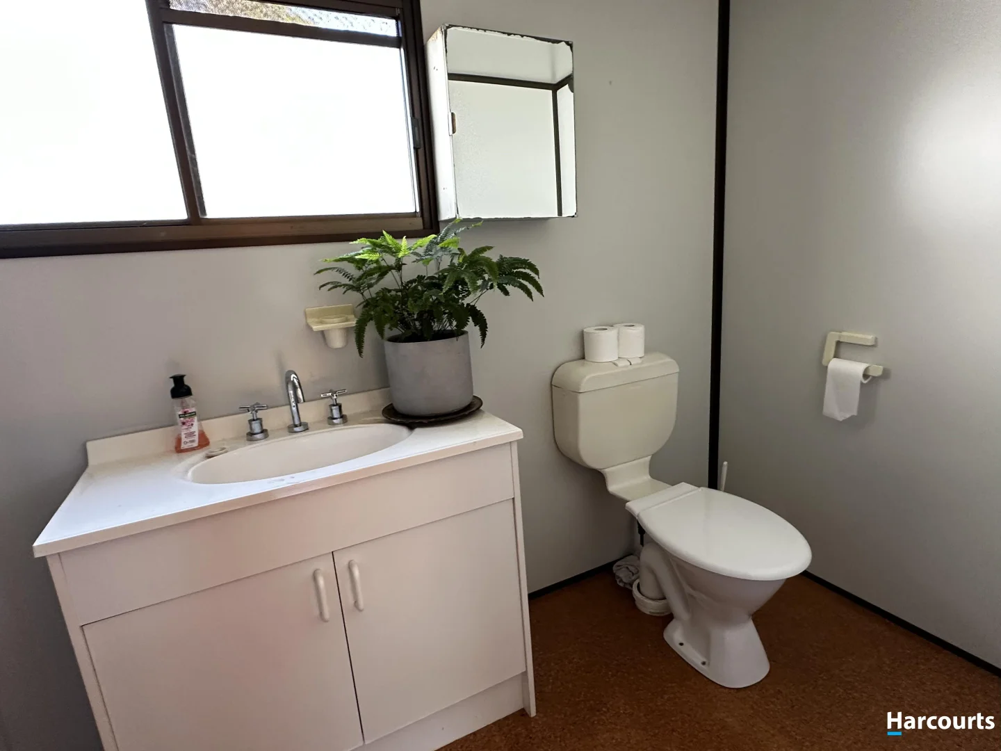 Additional image 26 of 24 Jeanneret Crescent, Binalong Bay TAS 7216