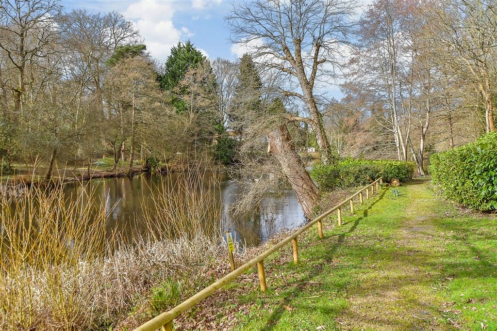 Additional image 10 of 3 bed flat for saleWarberry Park Gardens, Tunbridge Wells, Kent TN4