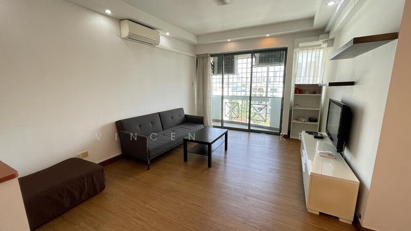 50 West Coast Crescent photo 2