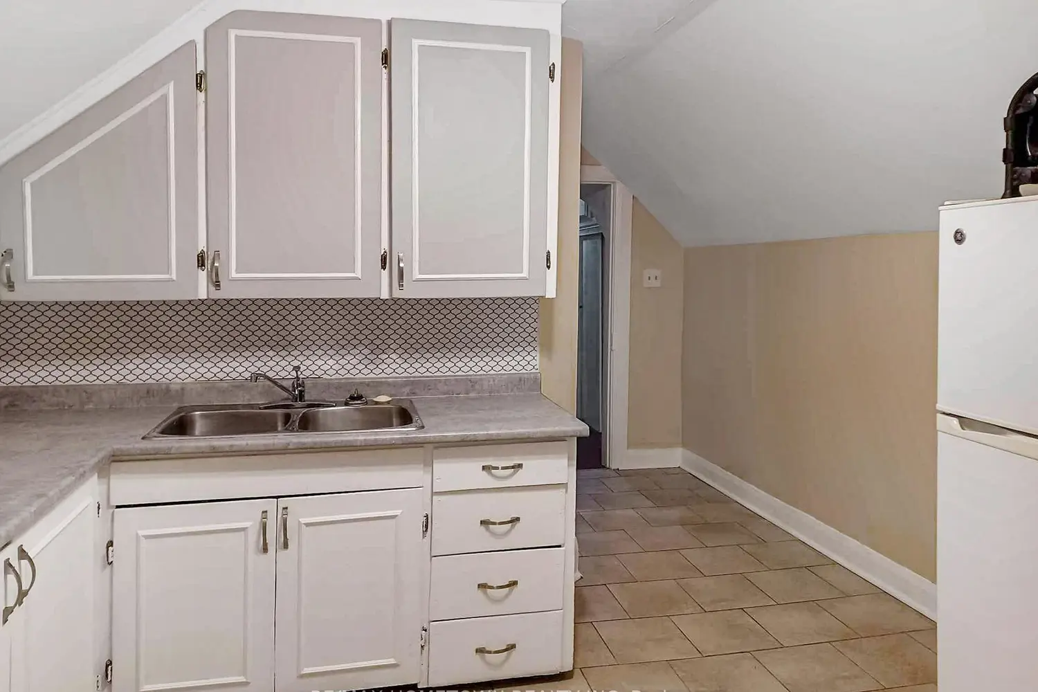 Additional image 14 of 5 Robinson Avenue