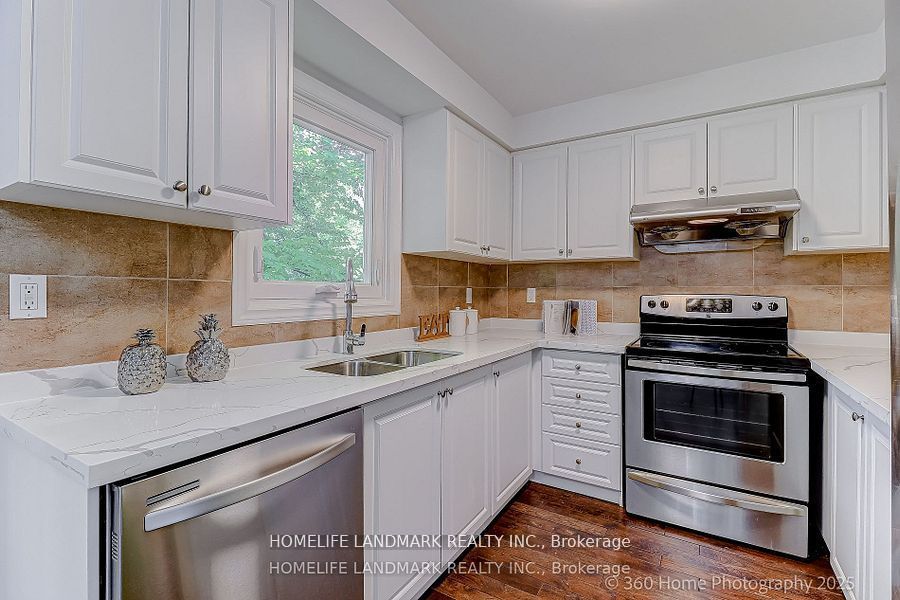 Additional image 6 of 30 Misty Moor Drive, Richmond Hill, ON, L4C 6R1