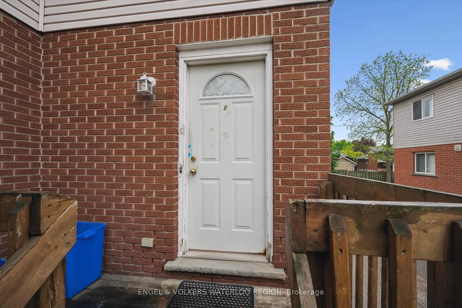 Additional image 4 of 155 University Avenue