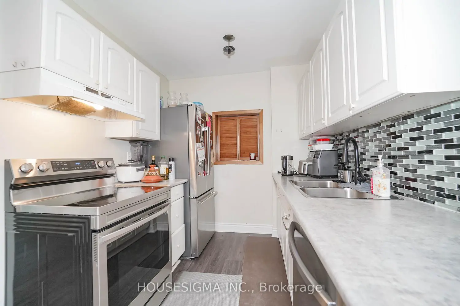 Additional image 11 of 321 Blackthorn Street 31