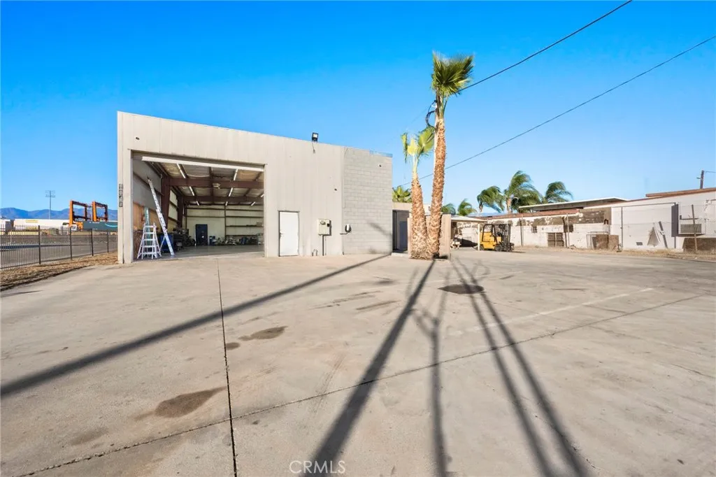 Additional image 6 of 1033 W 3rd Street, San Bernardino, CA 92410