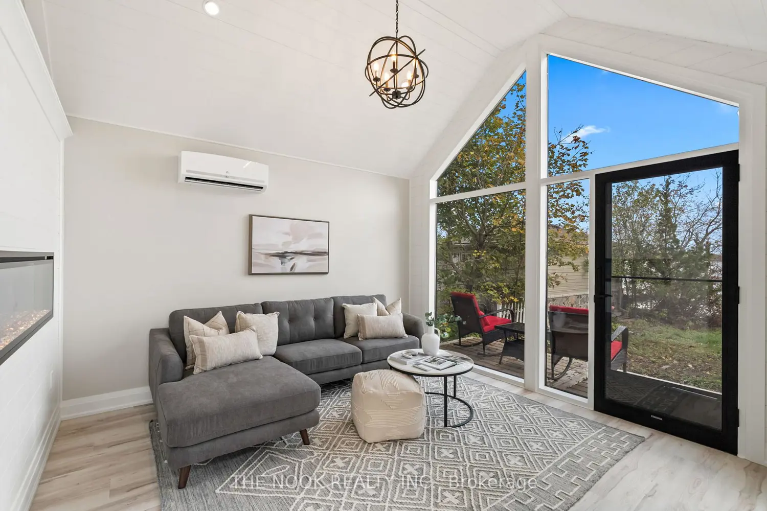 Additional image 16 of 55 Honey's Beach Road