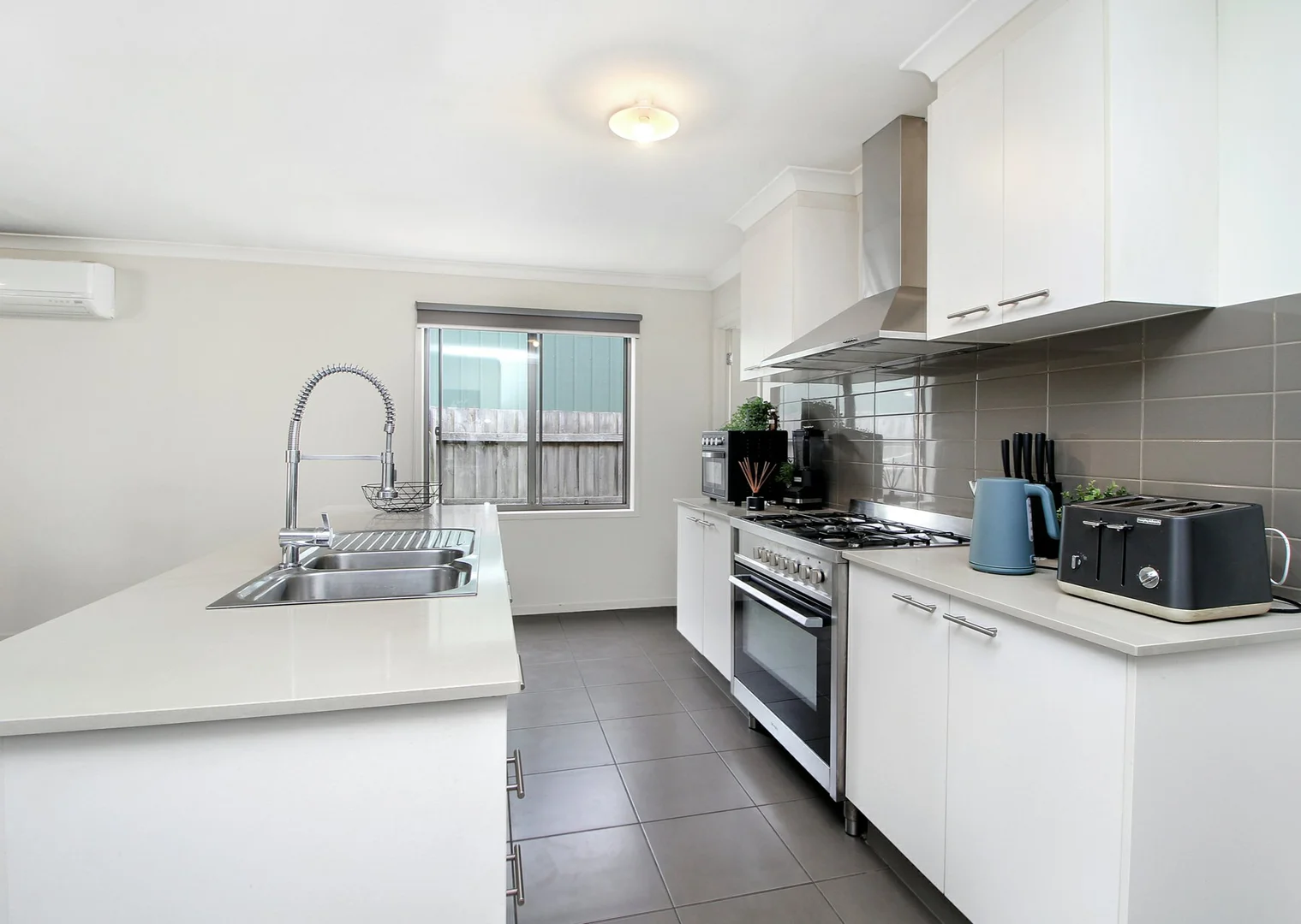 Additional image 2 of 19D Maude Street, Lucknow VIC 3875