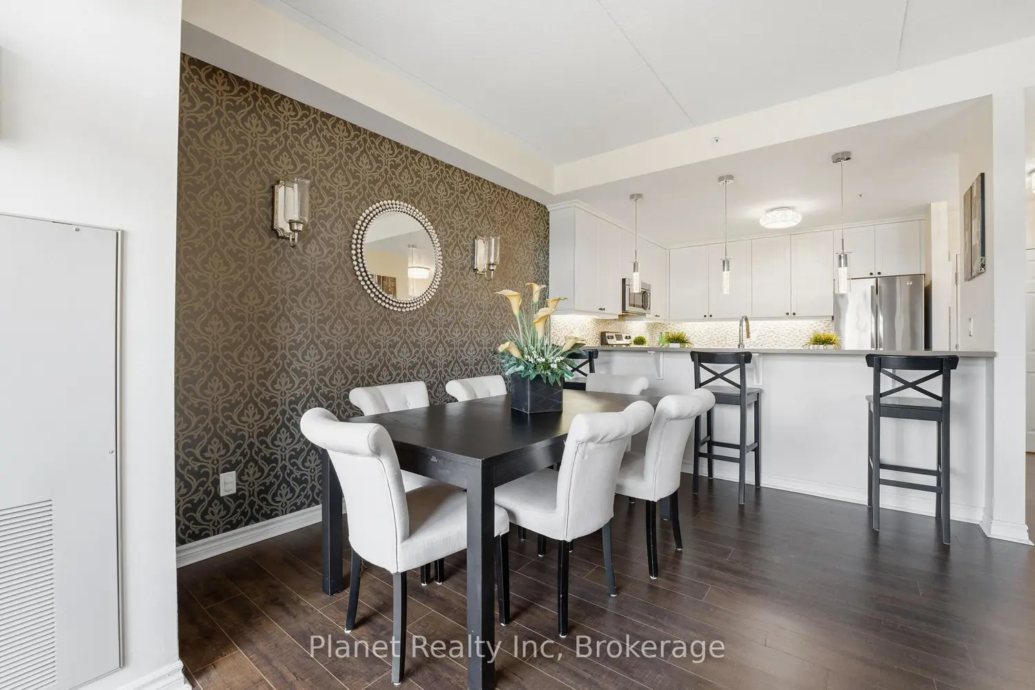 Additional image 6 of 2 Colonial Drive 204