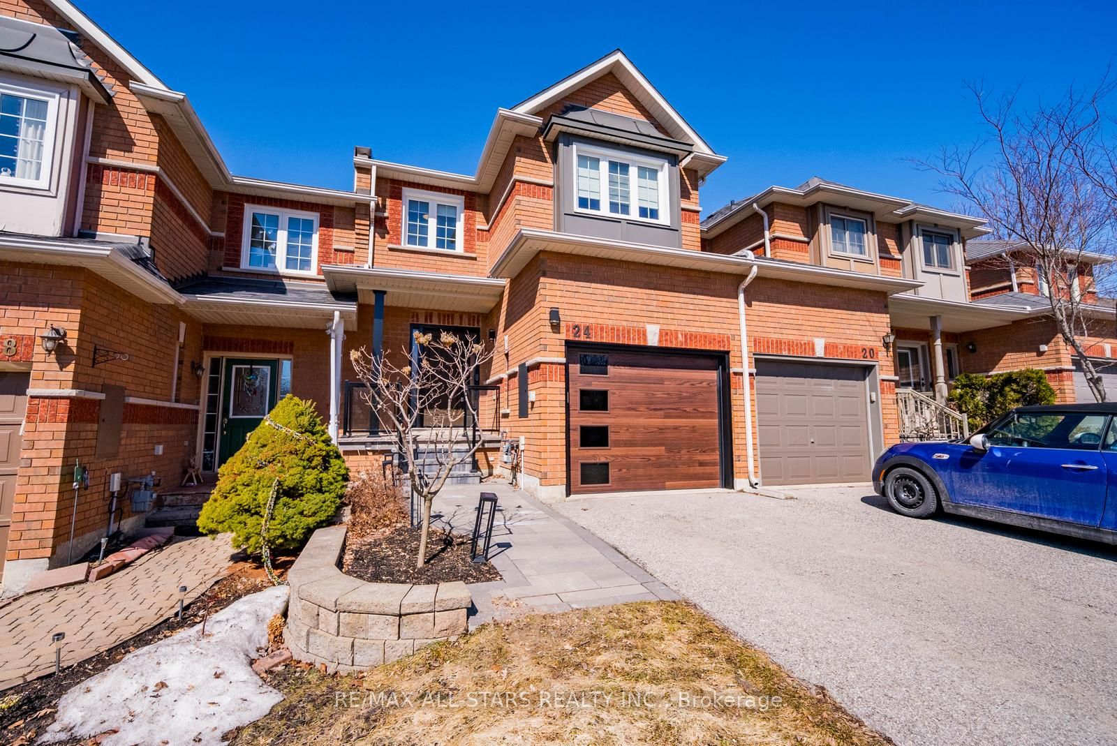 24 Willoway N/a, Whitchurch-stouffville, ON, L4A 1K7