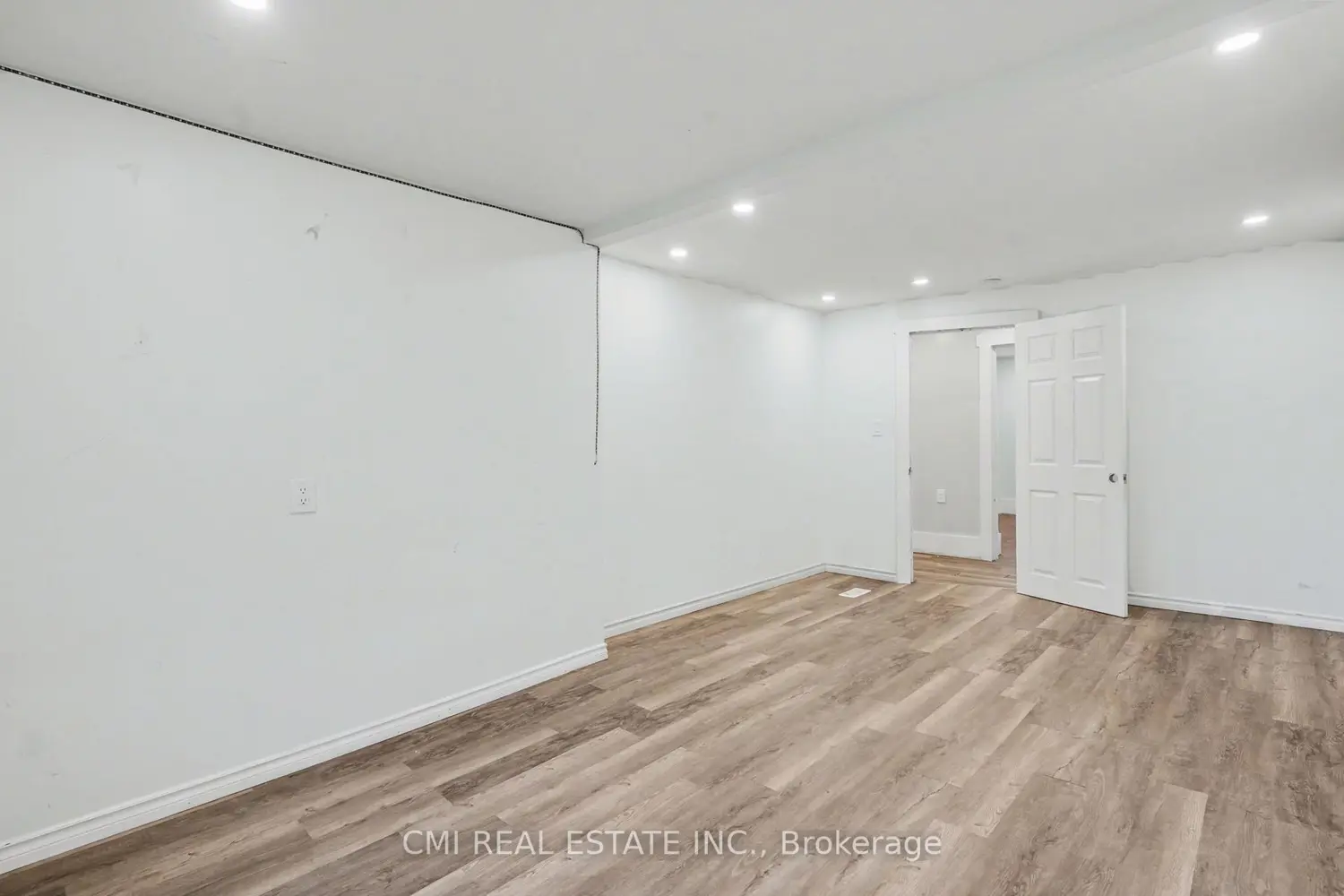 Additional image 14 of 4824 Fourth Avenue